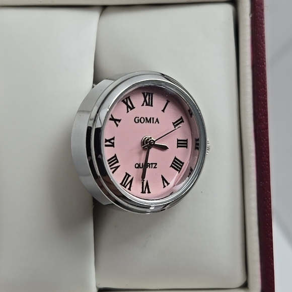 Gomia Pink Dial Ring Watch Roman Numerals Silver Stretch Band New Battery Ladies - Picture 3 of 9
